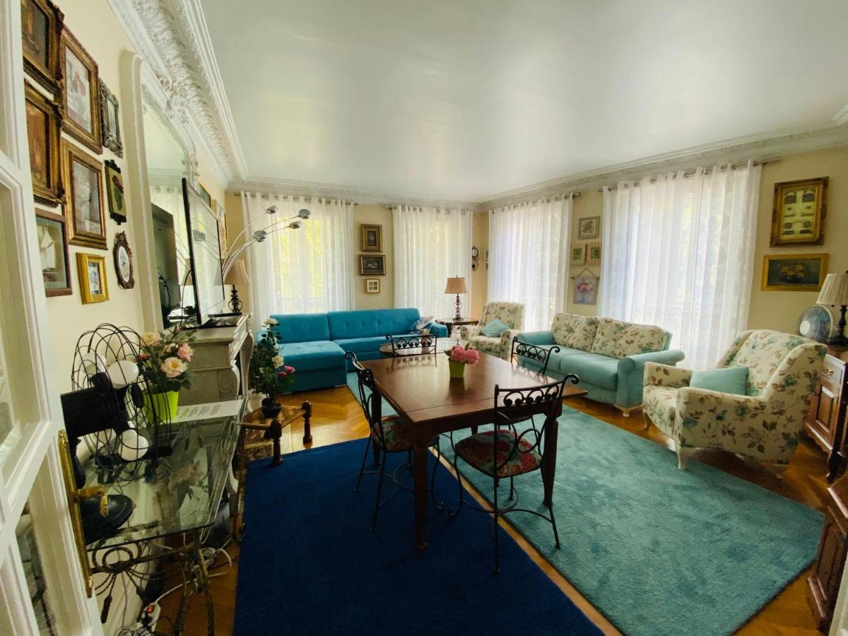 Champs Elysees Paris