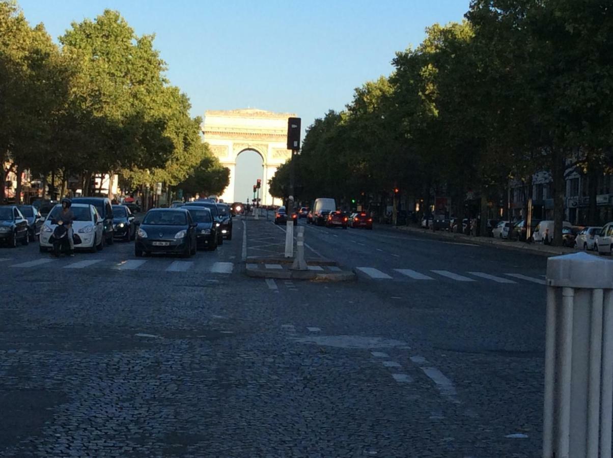 Apartment Champs Elysees
